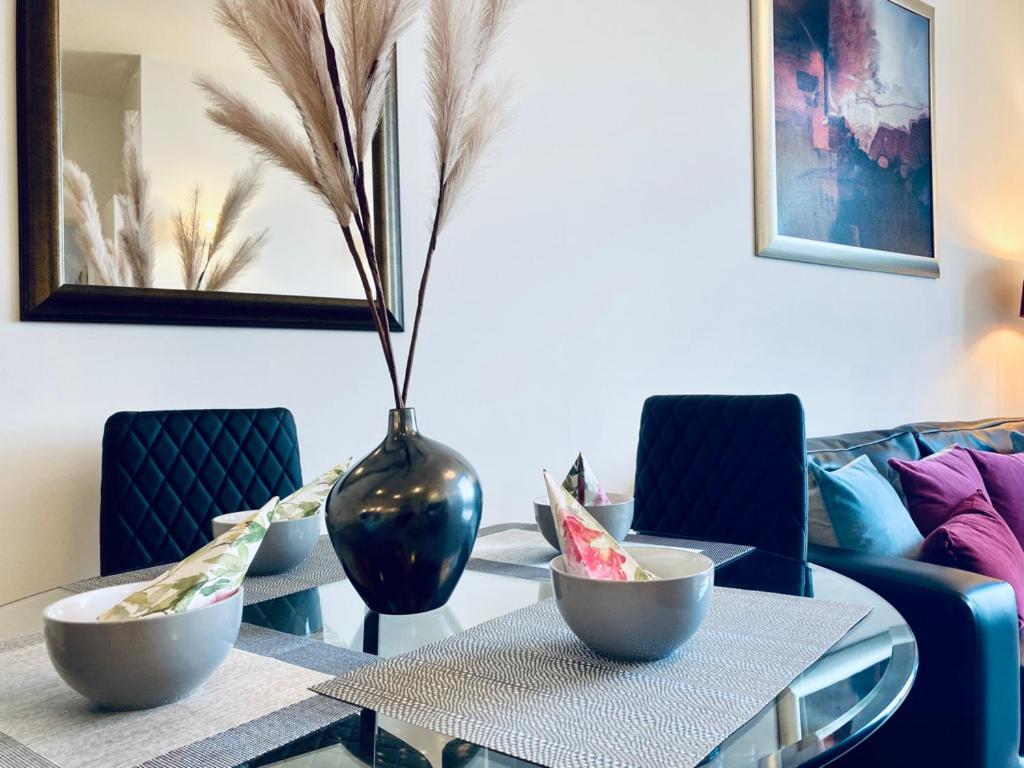 Apartamento Cloud9Sa At The Charles Chertsey Exterior foto